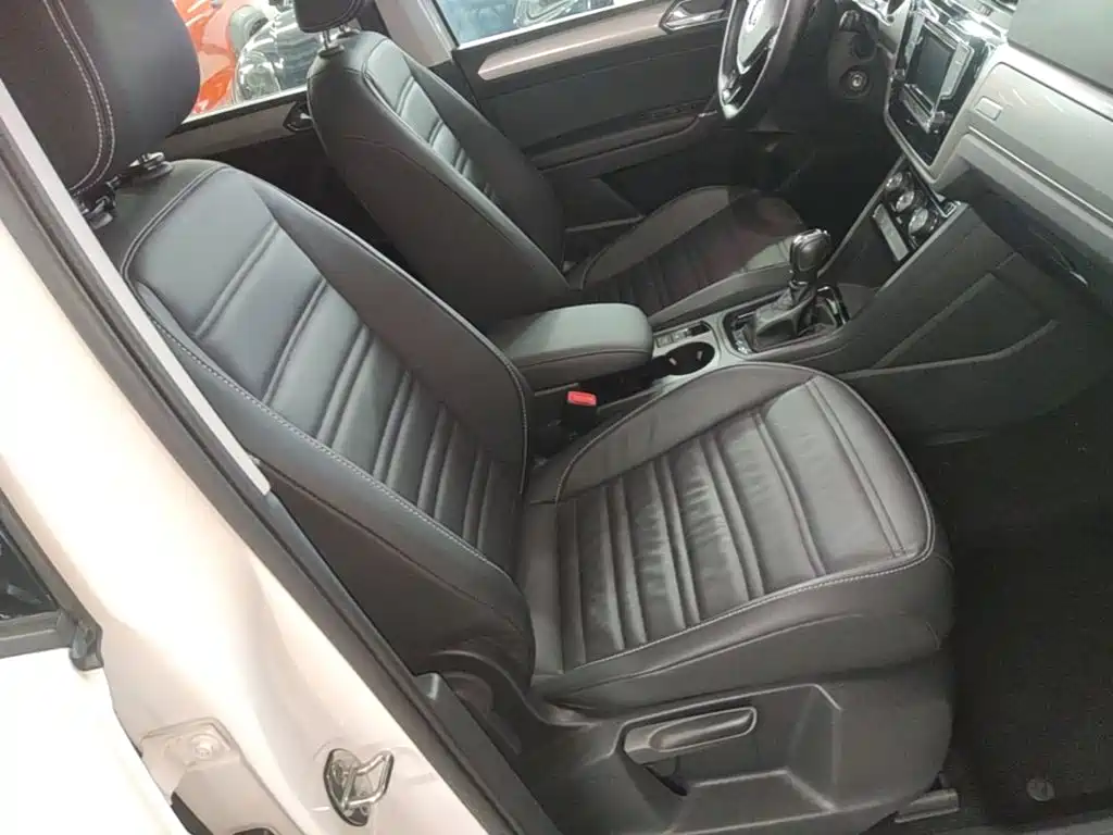 Volkswagen Touran — миниатюра 25