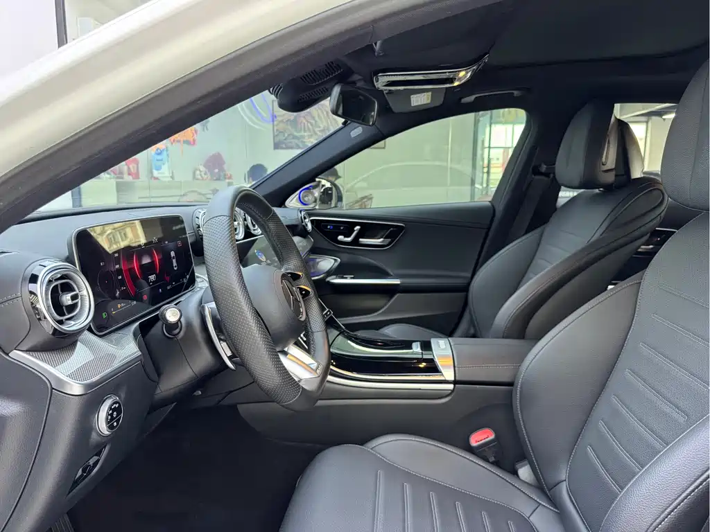 Mercedes-Benz C-Class — миниатюра 4