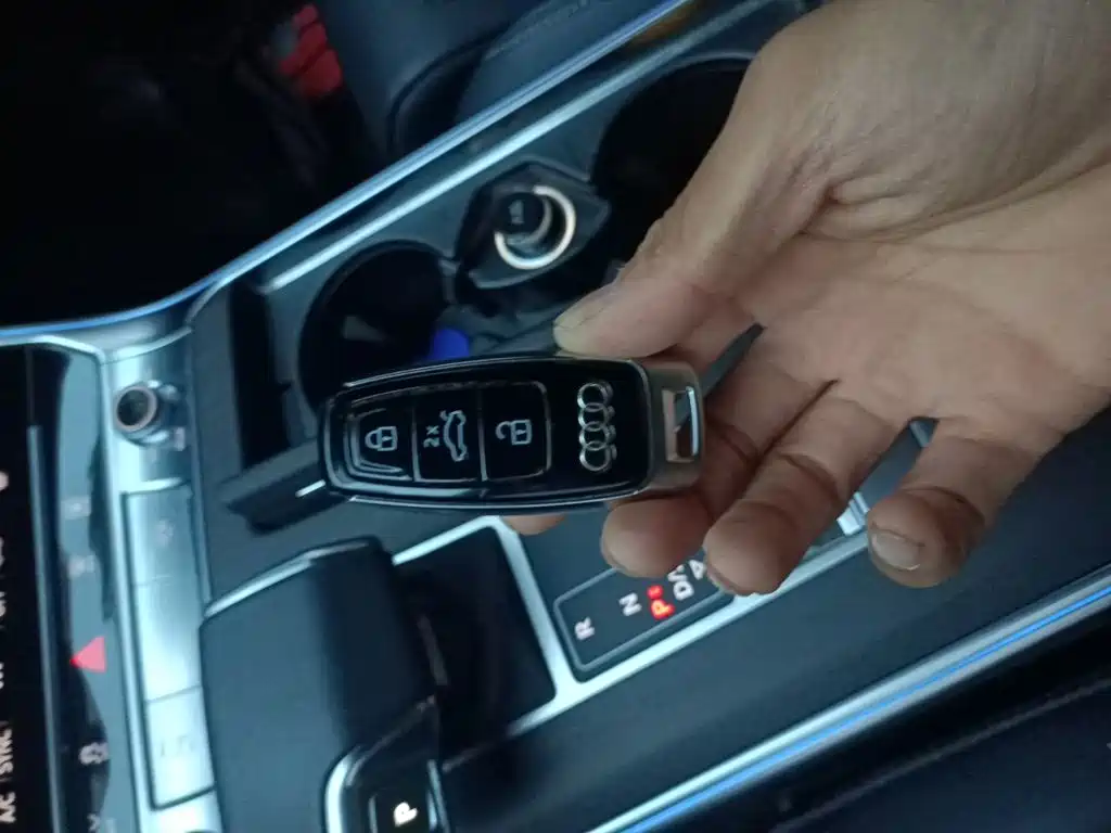 Audi A6L — миниатюра 12