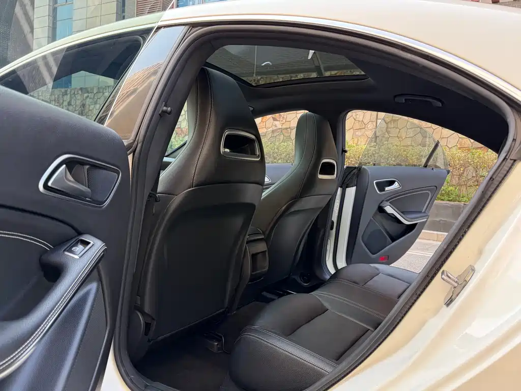 Mercedes-Benz CLA (Import) — миниатюра 13