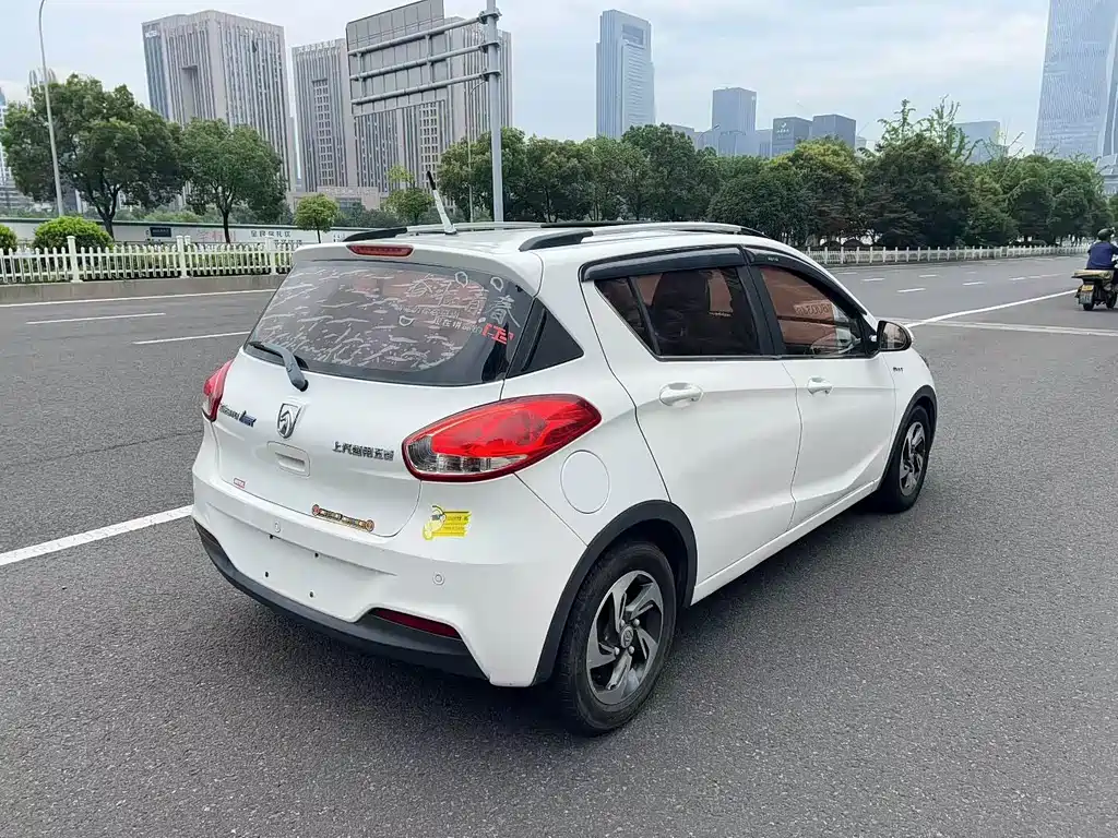 Baojun 310 — миниатюра 10