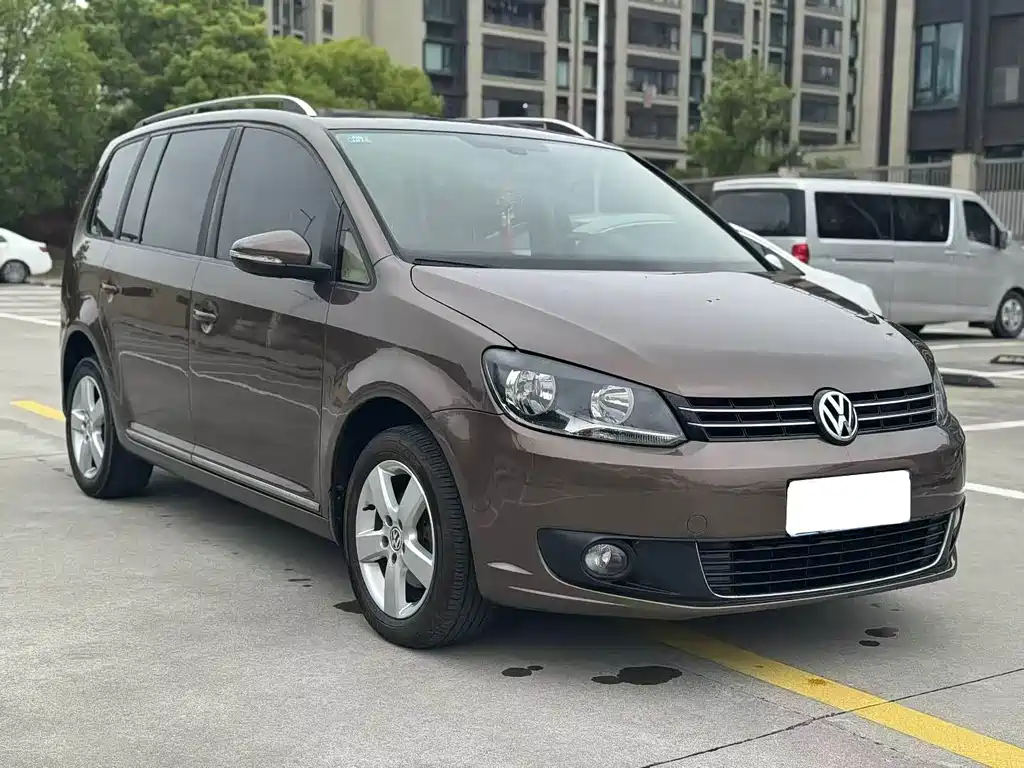 Volkswagen Touran — миниатюра 3