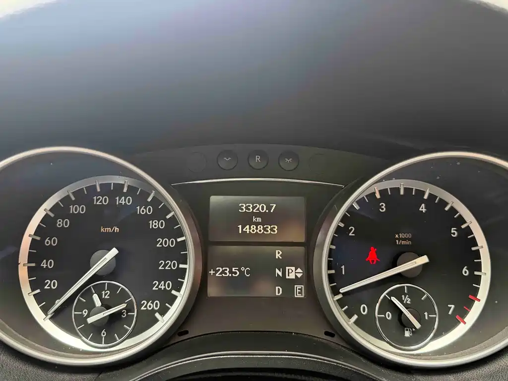 Mercedes-Benz R-Class — миниатюра 12