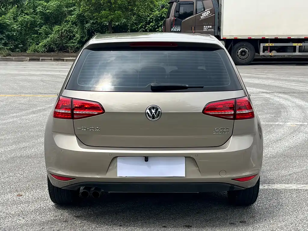 Volkswagen Golf — миниатюра 5