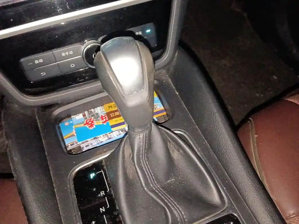 BYD MAX — миниатюра 10