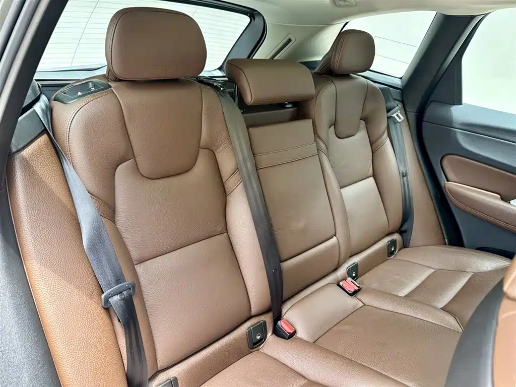 Volvo XC60 2020 T5 Luxury