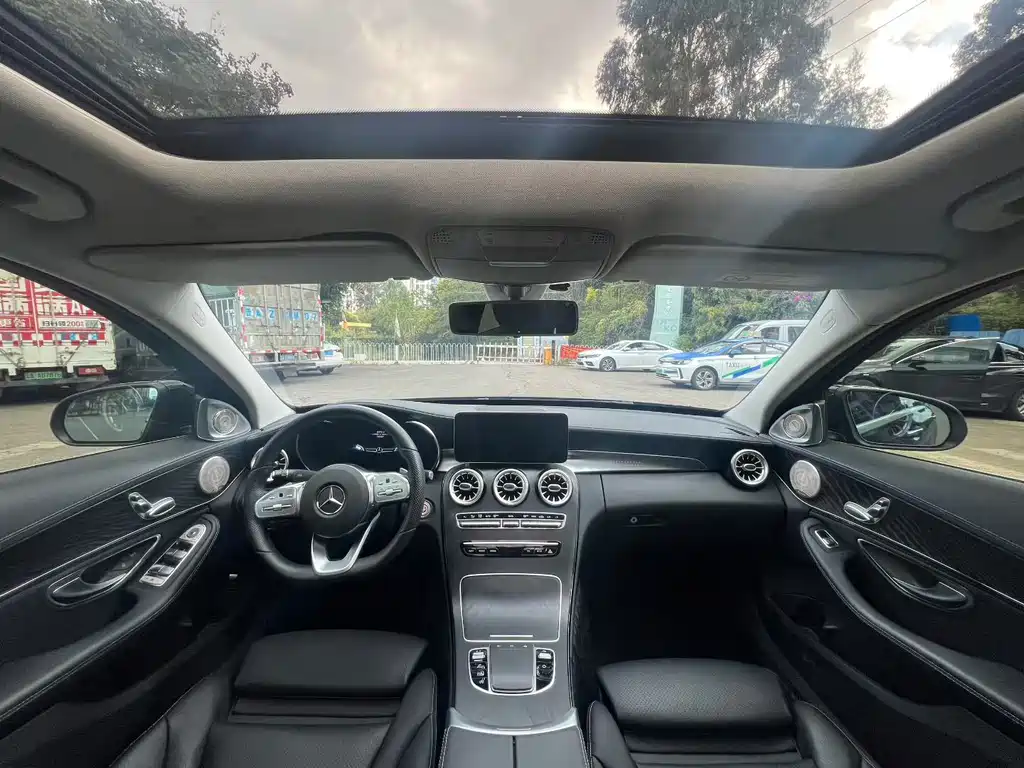 Mercedes-Benz C-Class — миниатюра 5