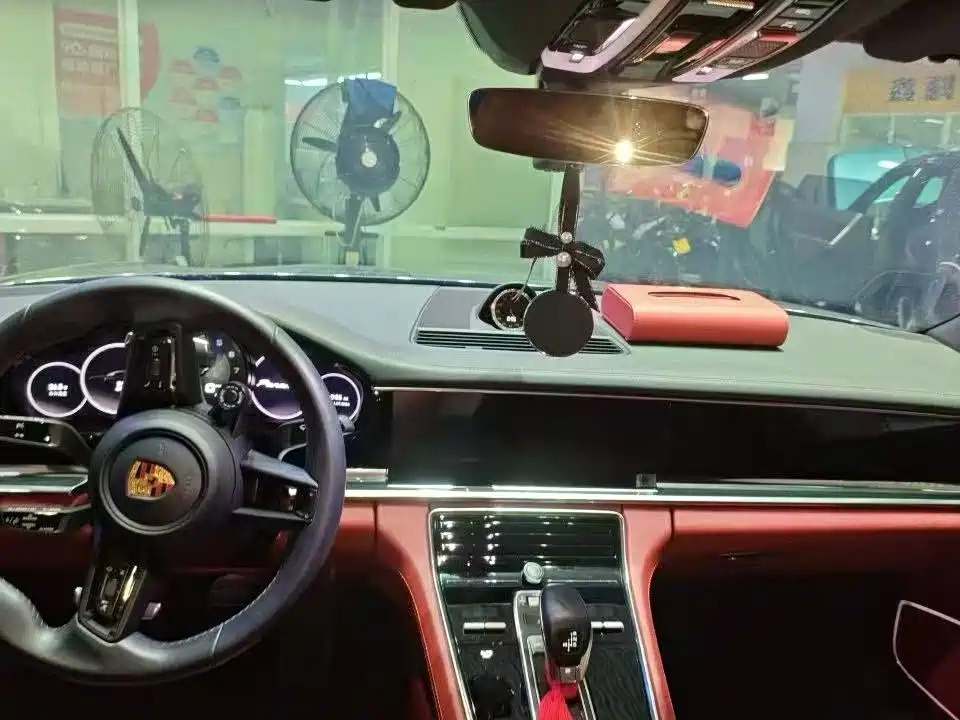 Porsche Panamera — миниатюра 5