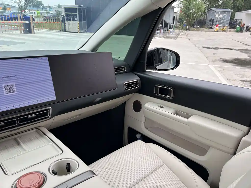 Li Auto Li MEGA — миниатюра 7