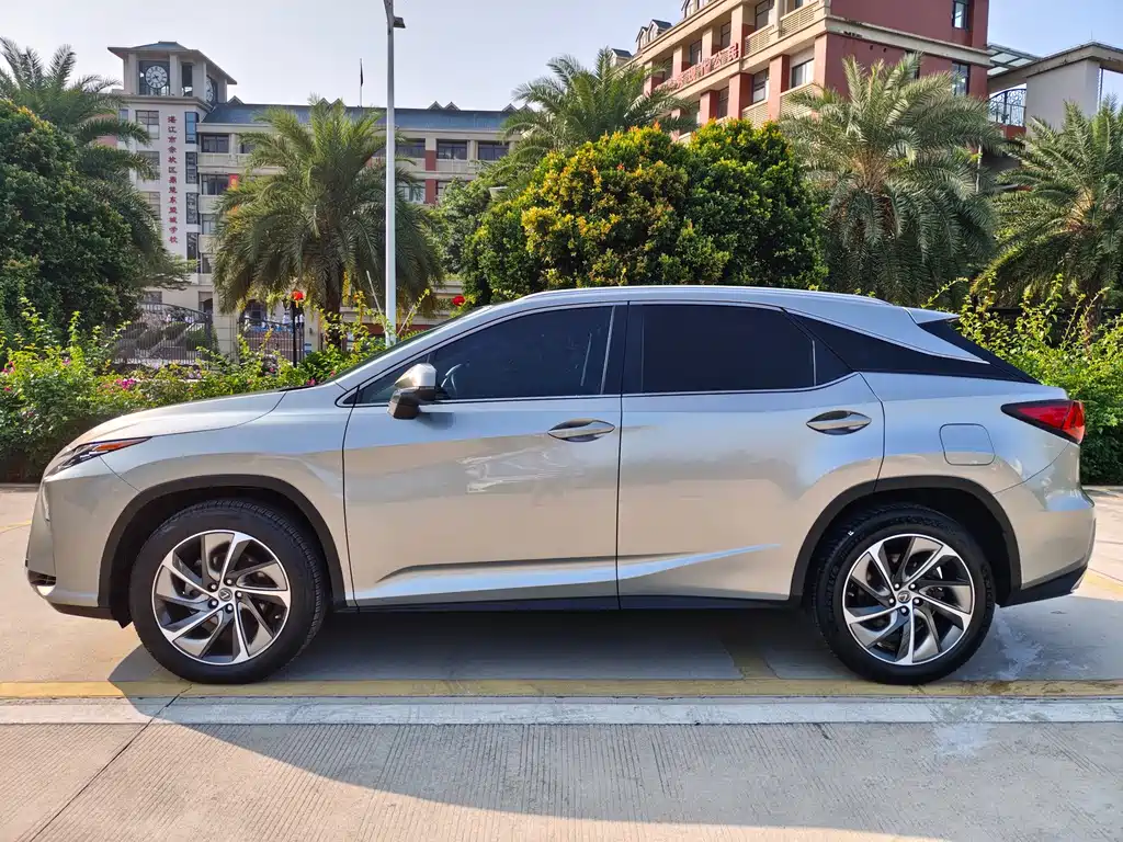 Lexus RX — миниатюра 3