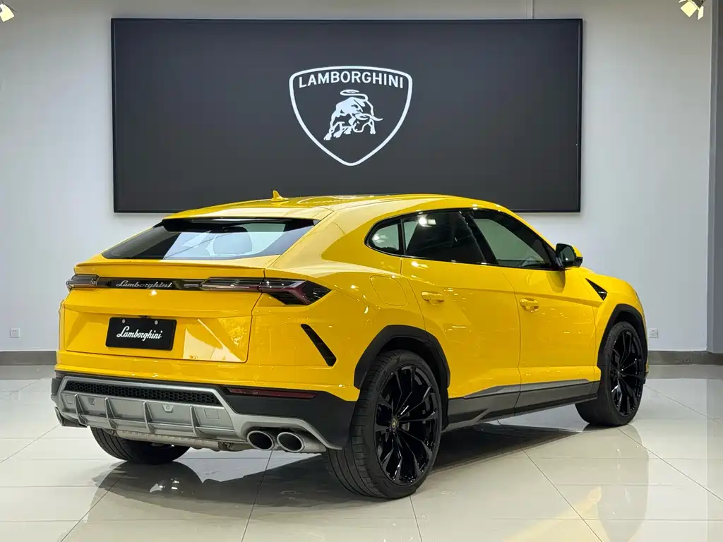 Lamborghini Urus 2021 4.0T V8