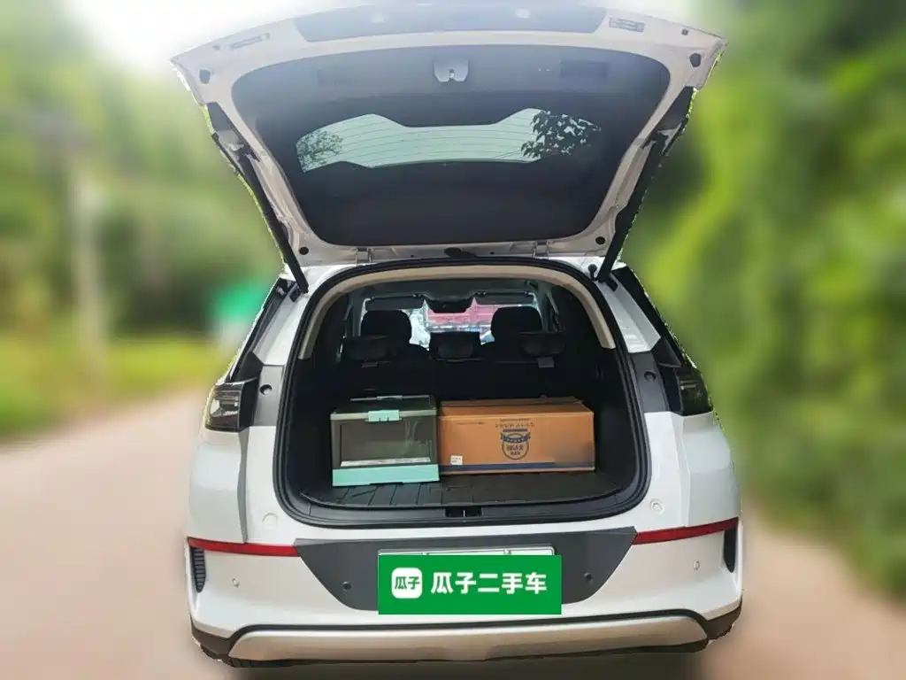 BYD Sealion 05 EV — миниатюра 15
