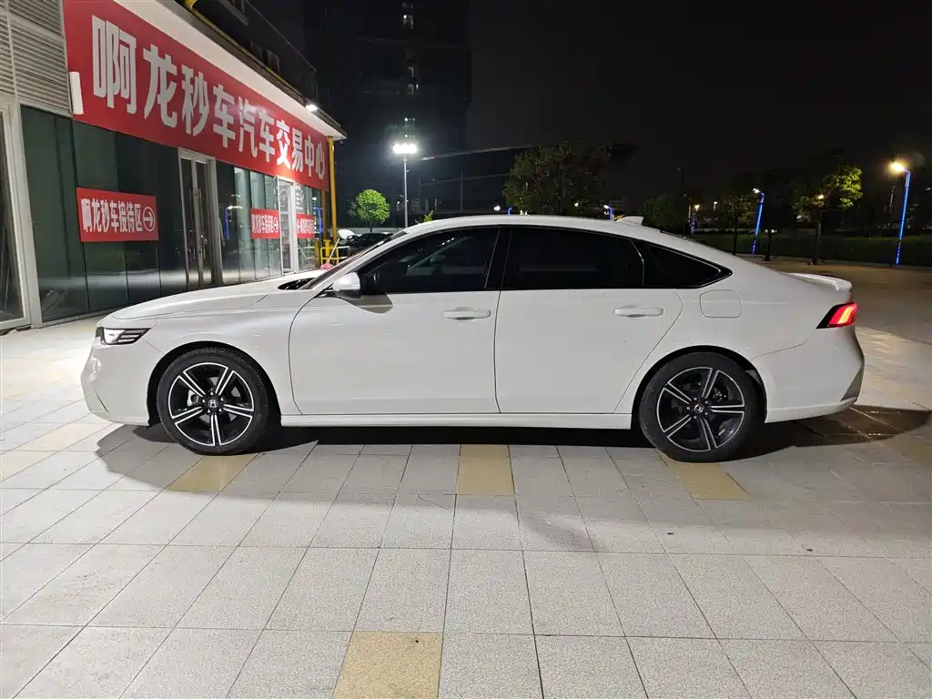 Honda Inspire — миниатюра 3