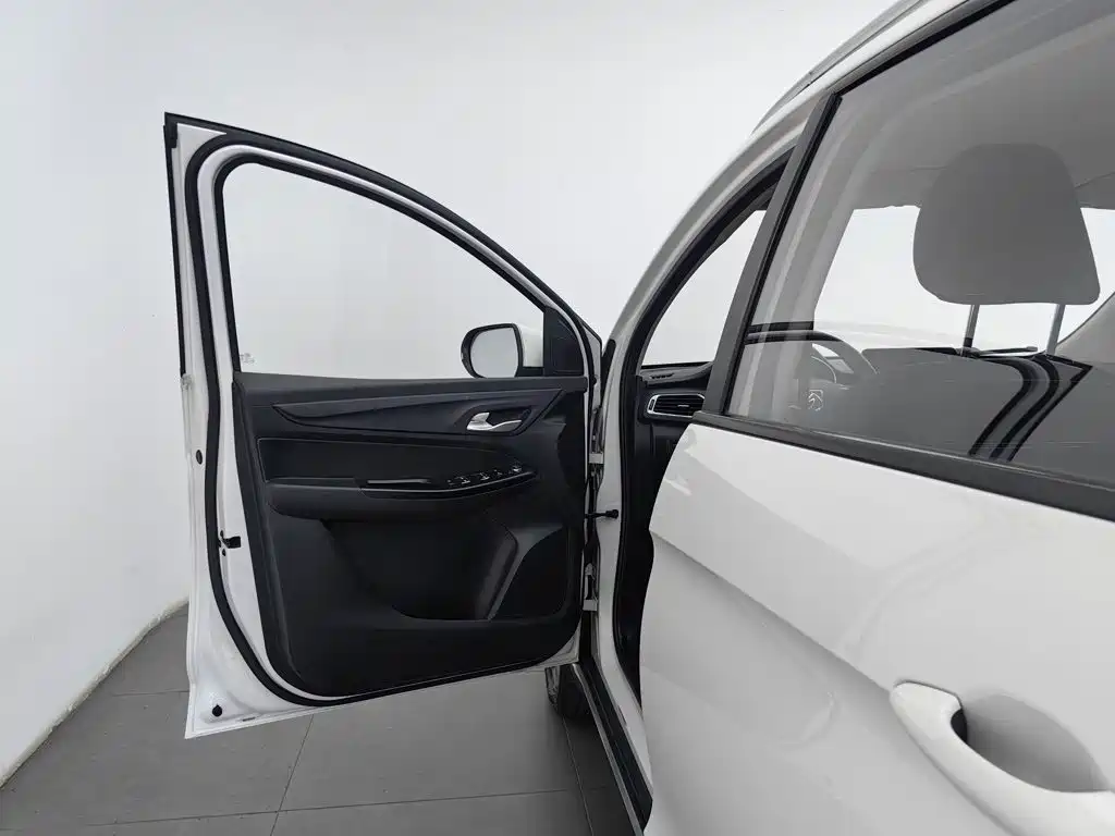 Baojun 730 — миниатюра 8
