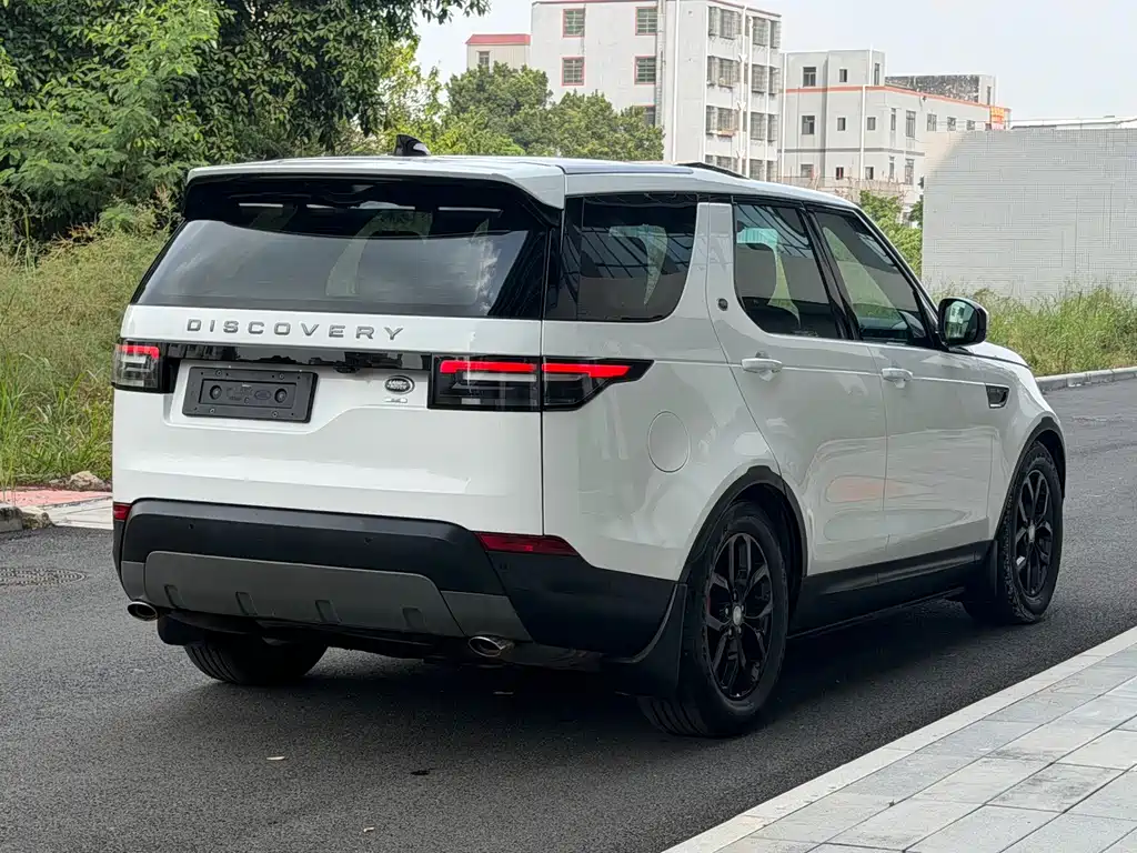 Land Rover Discovery — миниатюра 5