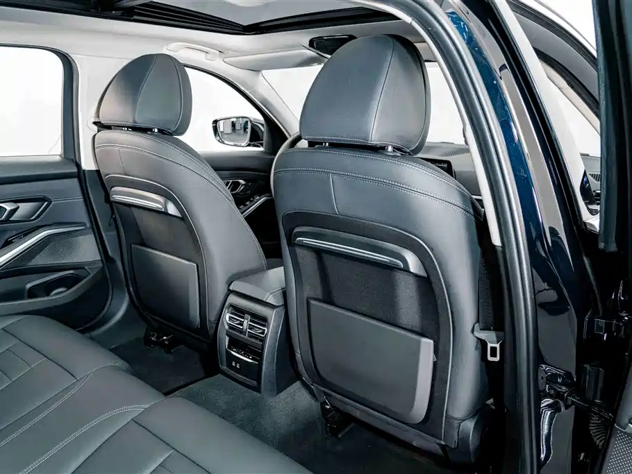 BMW 3 Series — миниатюра 19