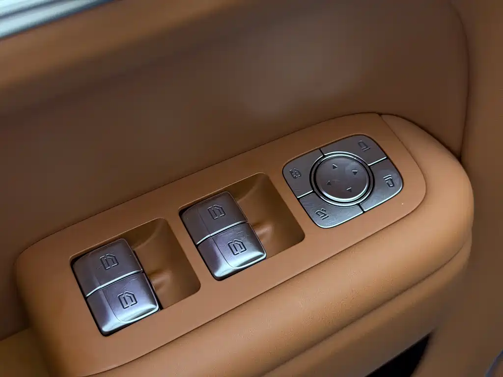 Li Auto Li L9 — миниатюра 39