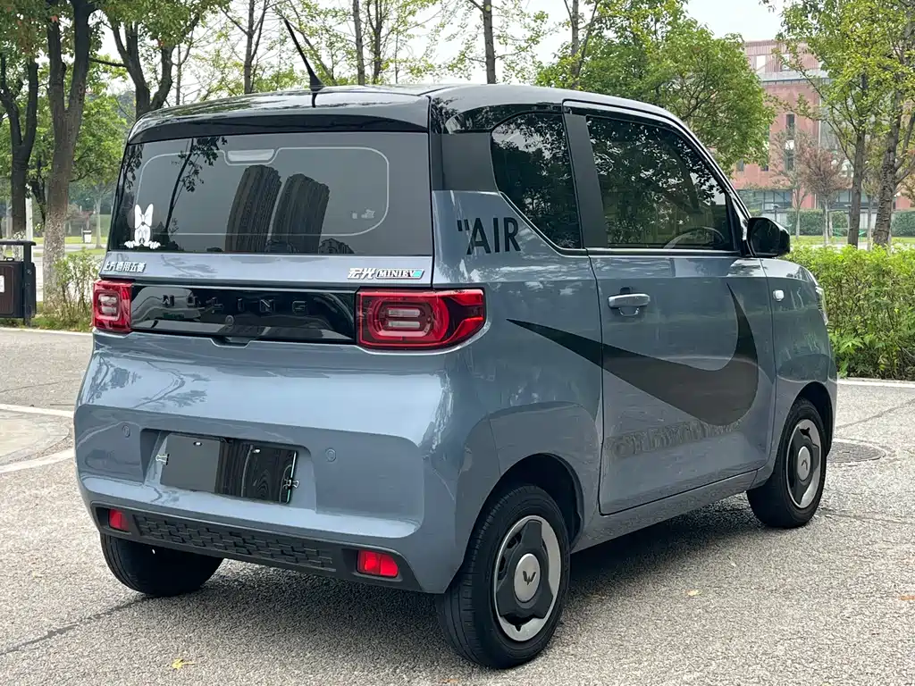 Wuling MINIEV — миниатюра 4