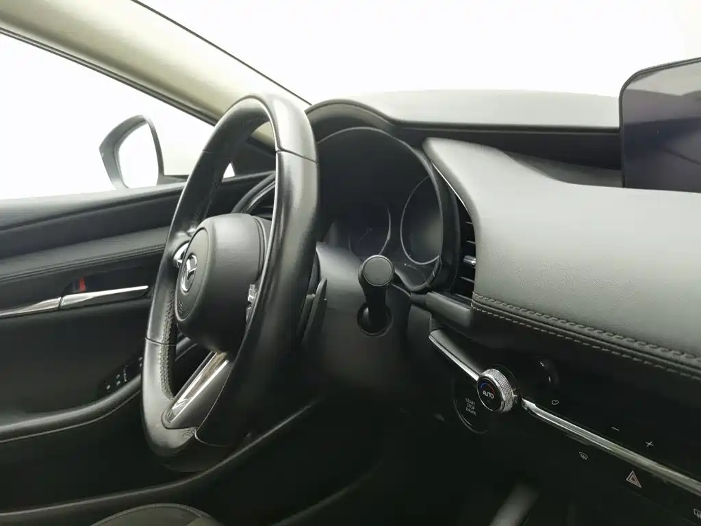 Mazda 3 Axela — миниатюра 22