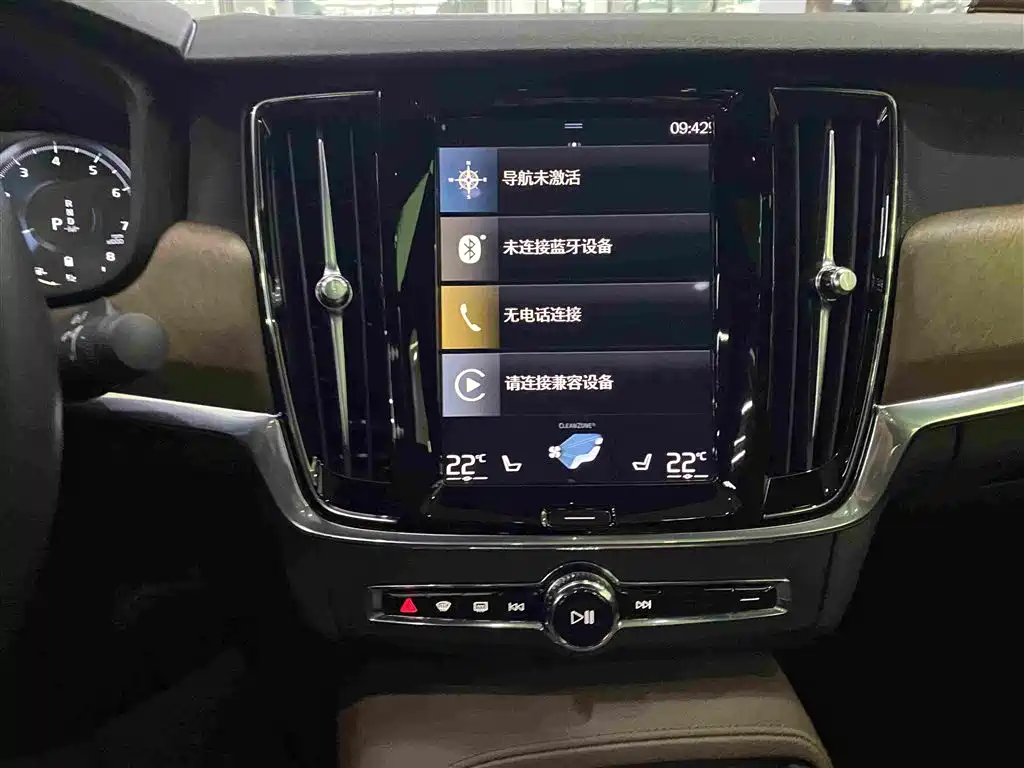 Volvo S90 — миниатюра 9