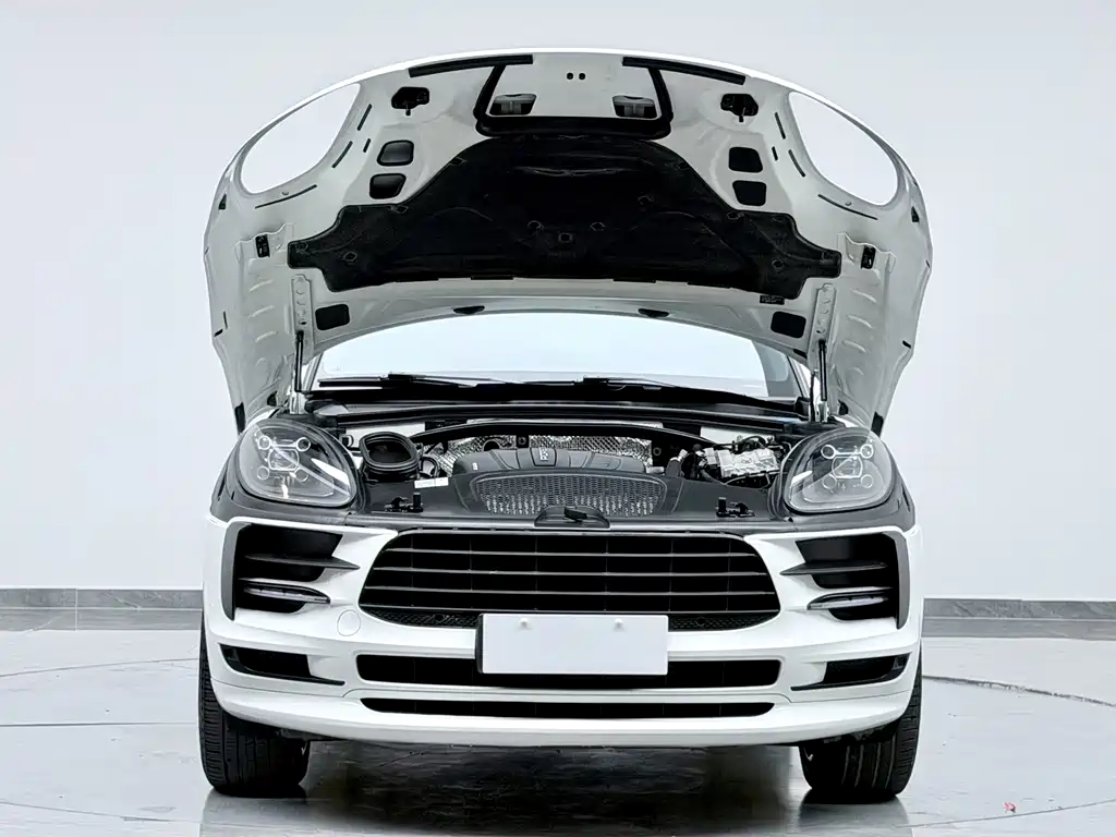Porsche Macan — миниатюра 9