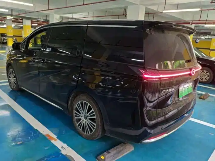 GAC Motor Trumpchi E8 PHEV — миниатюра 4