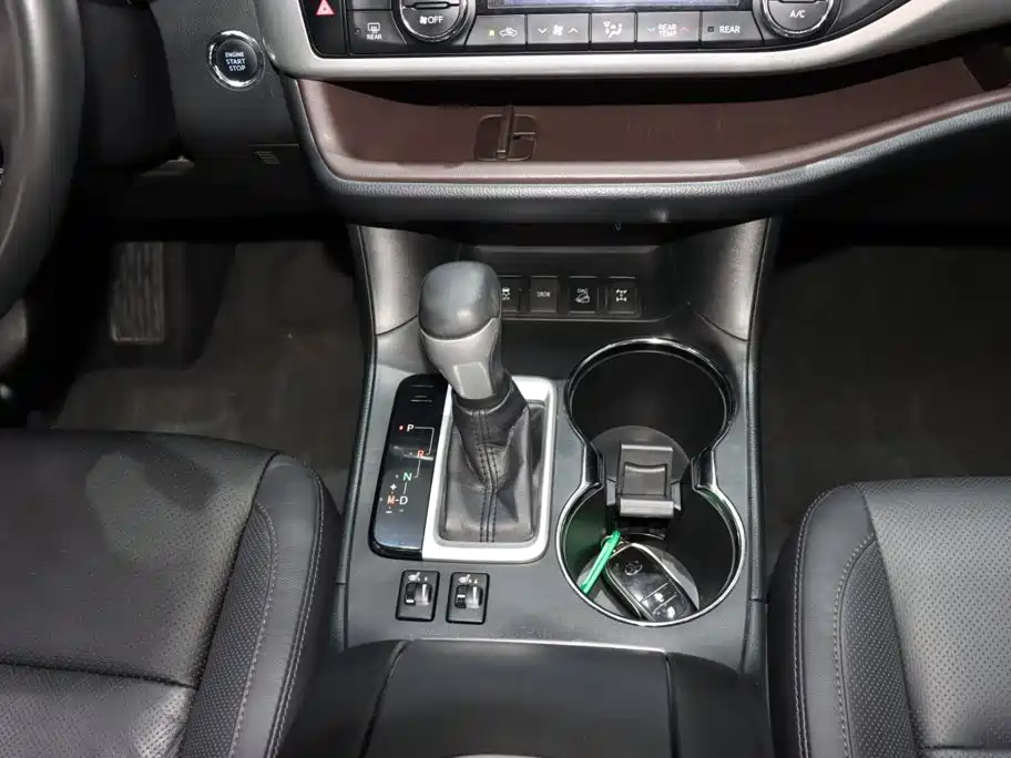Toyota Highlander — миниатюра 16