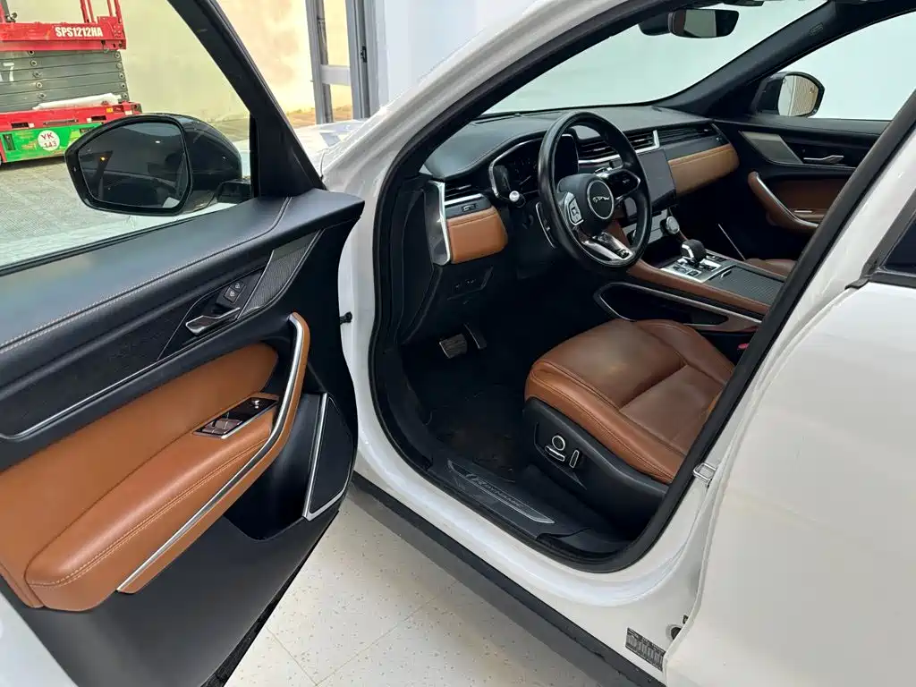 Jaguar F-Pace 2022 P250 R-Dynamic BLACK