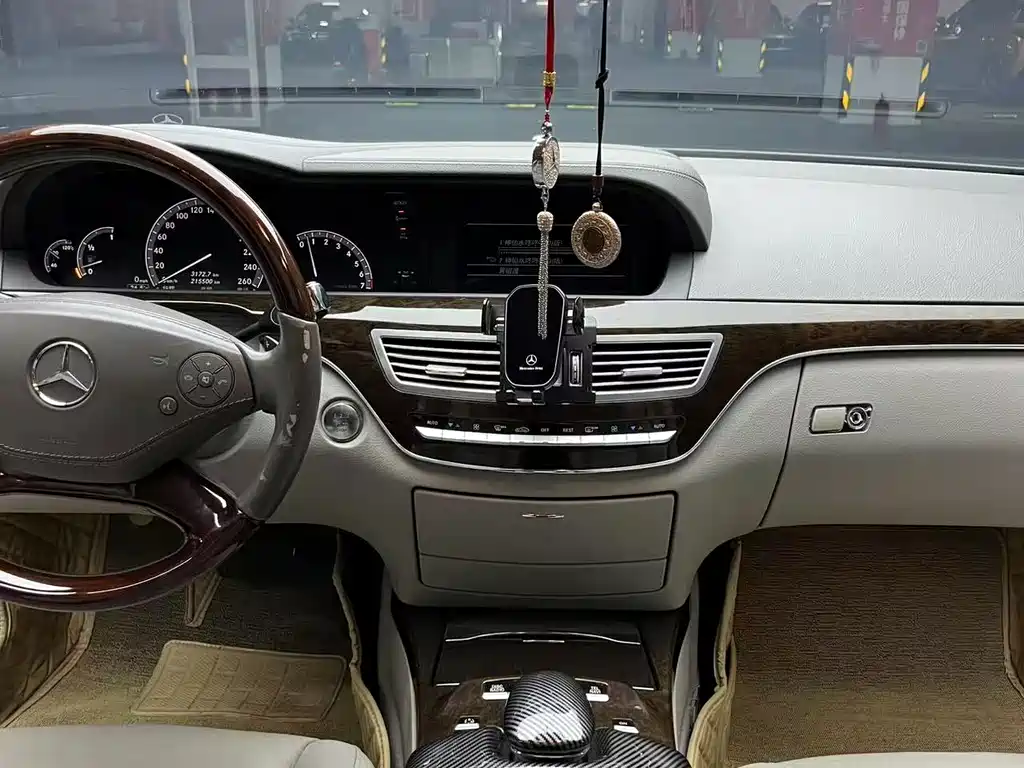 Mercedes-Benz S-Class — миниатюра 28