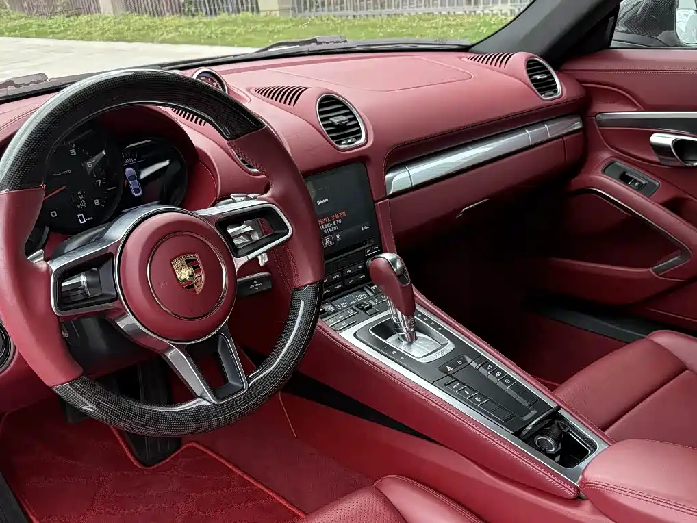 Porsche 718 2016 Cayman 2.0T