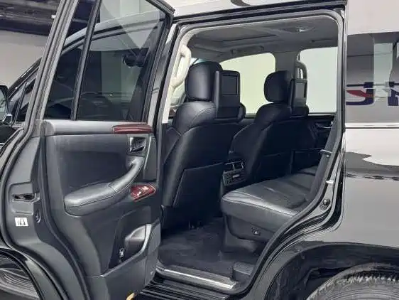 Lexus LX — миниатюра 3