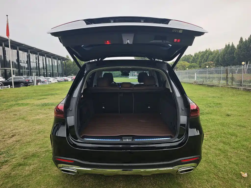 Mercedes-Benz GLE (Import) — миниатюра 20