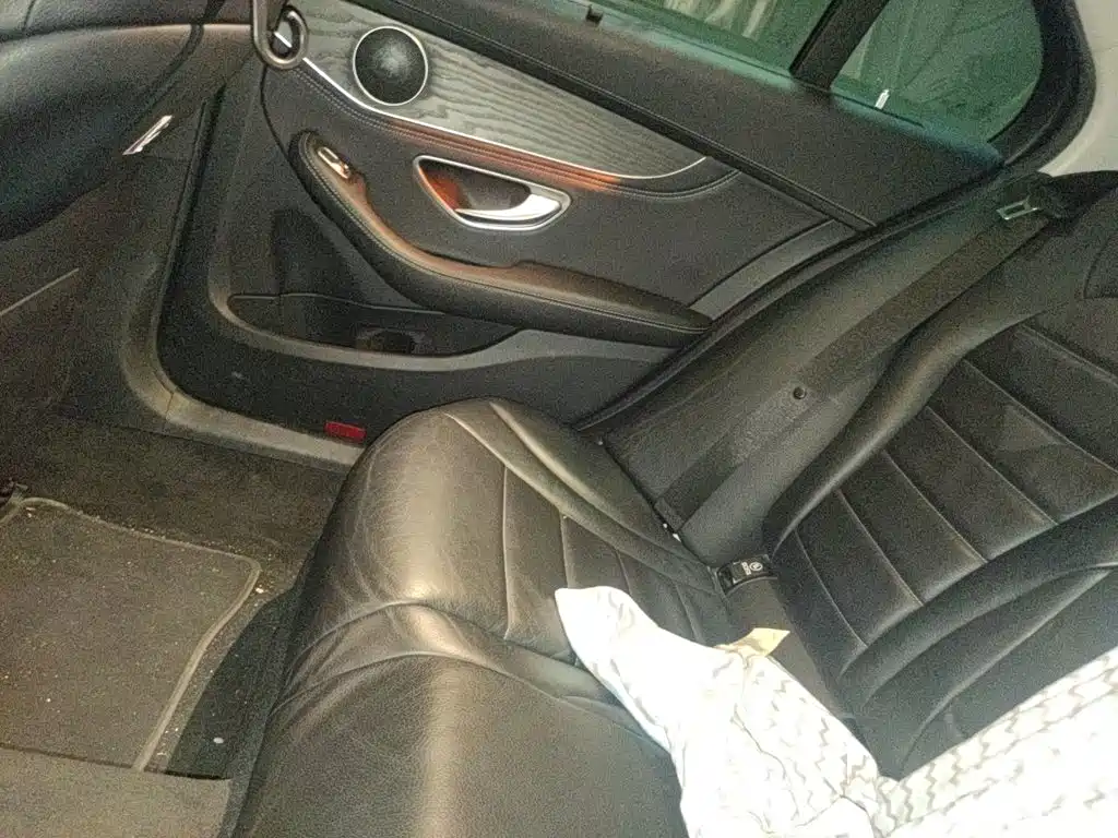 Mercedes-Benz C-Class — миниатюра 18