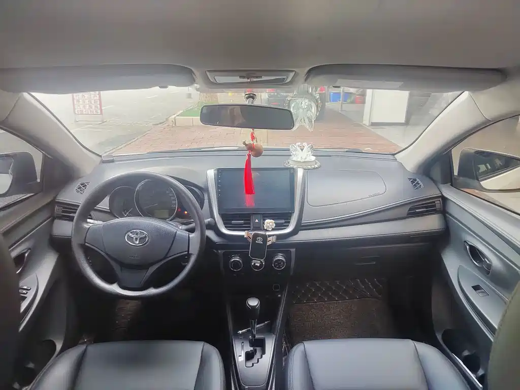 Toyota Vios — миниатюра 10