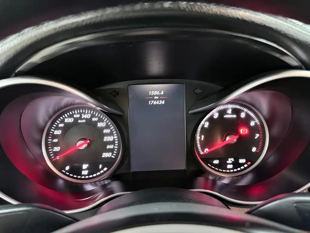 Mercedes-Benz C-Class — миниатюра 7