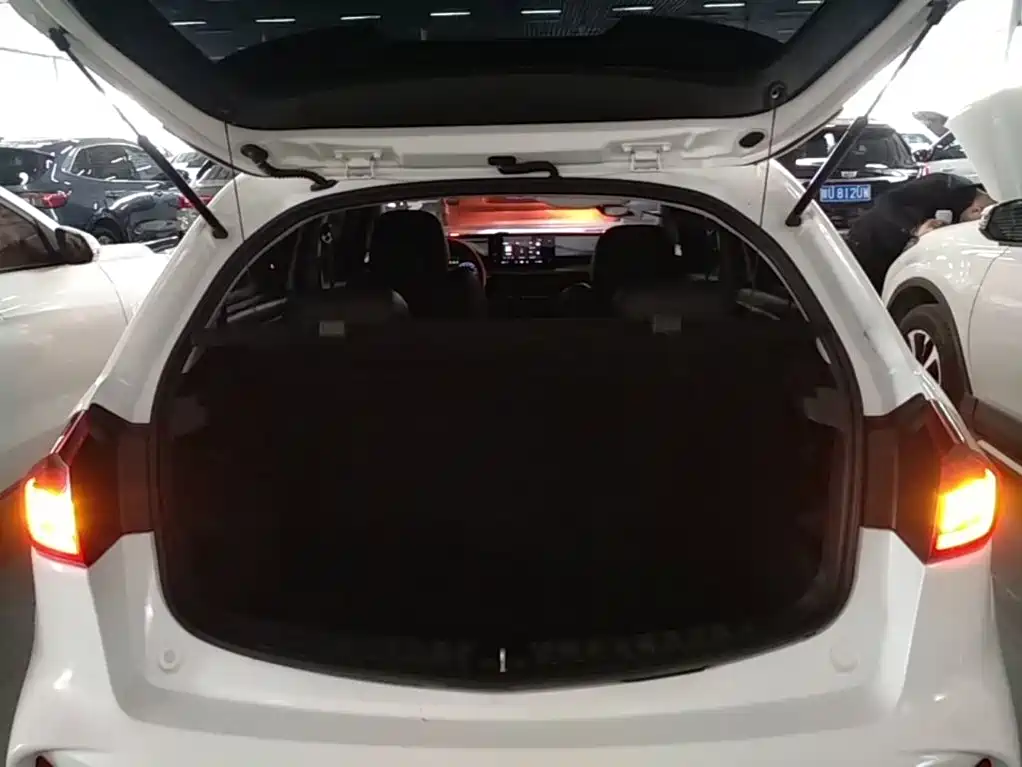 Geely Vision X3 — миниатюра 19