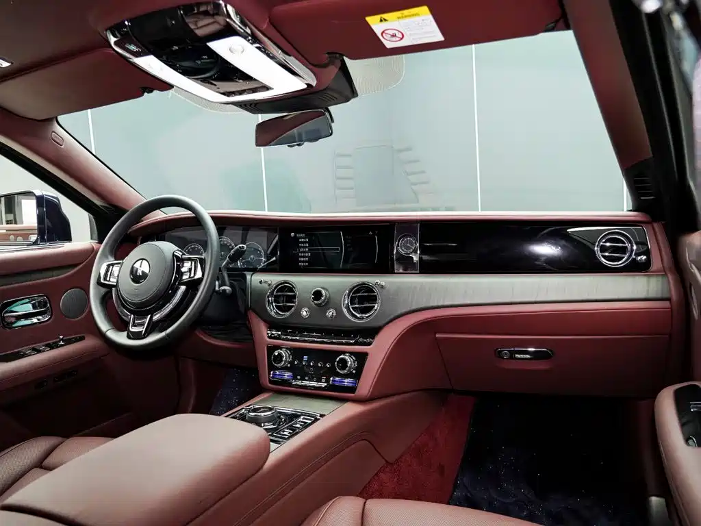Rolls-Royce Ghost — миниатюра 18