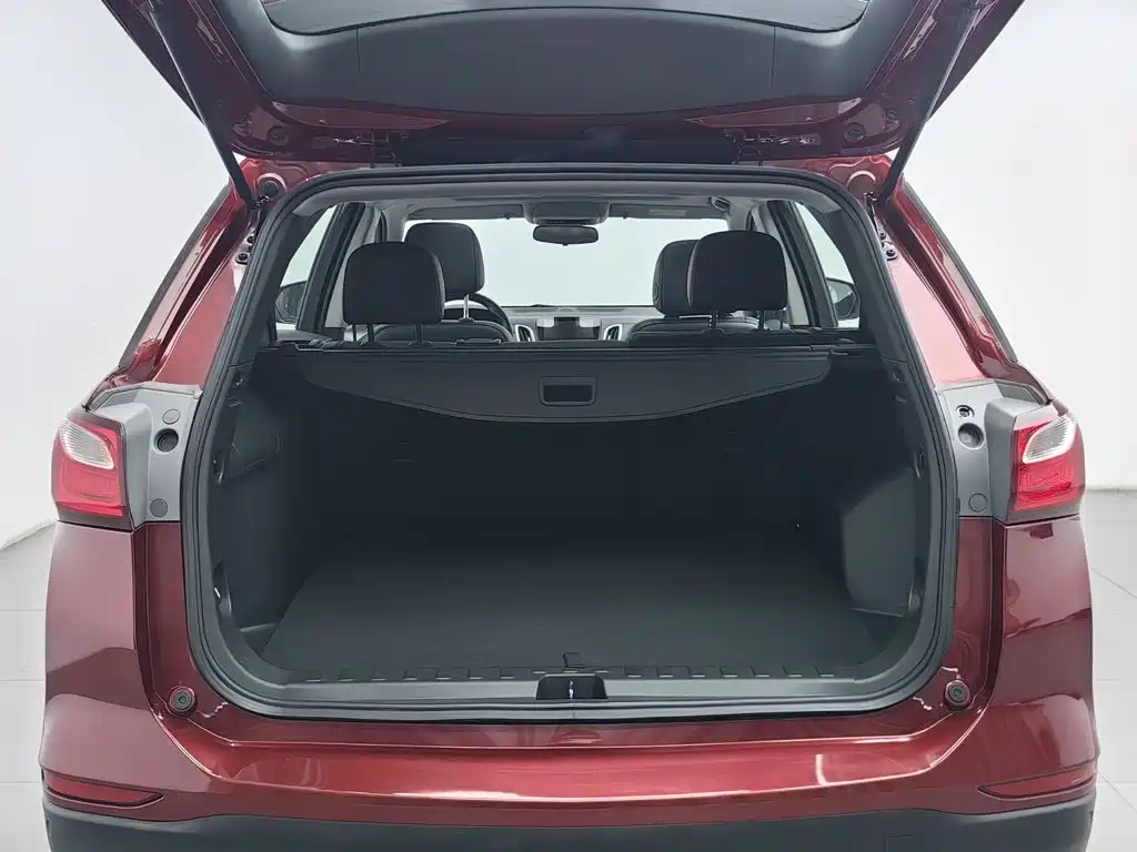 Chevrolet Equinox — миниатюра 16