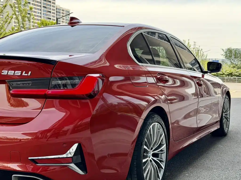 BMW 3 Series — миниатюра 7