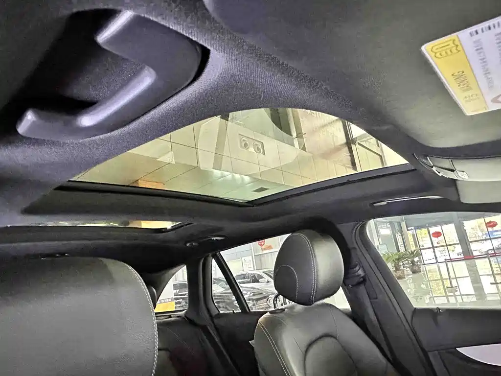 Mercedes-Benz GLC 2017 GLC 200 4MATIC