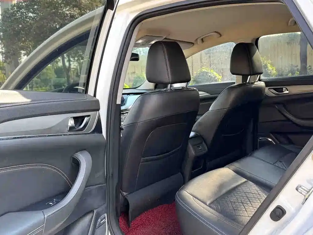 Changan Eado New Energy — миниатюра 6