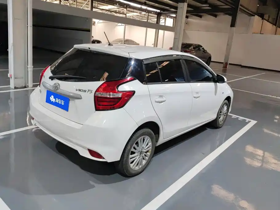 Toyota Vios FS — миниатюра 3