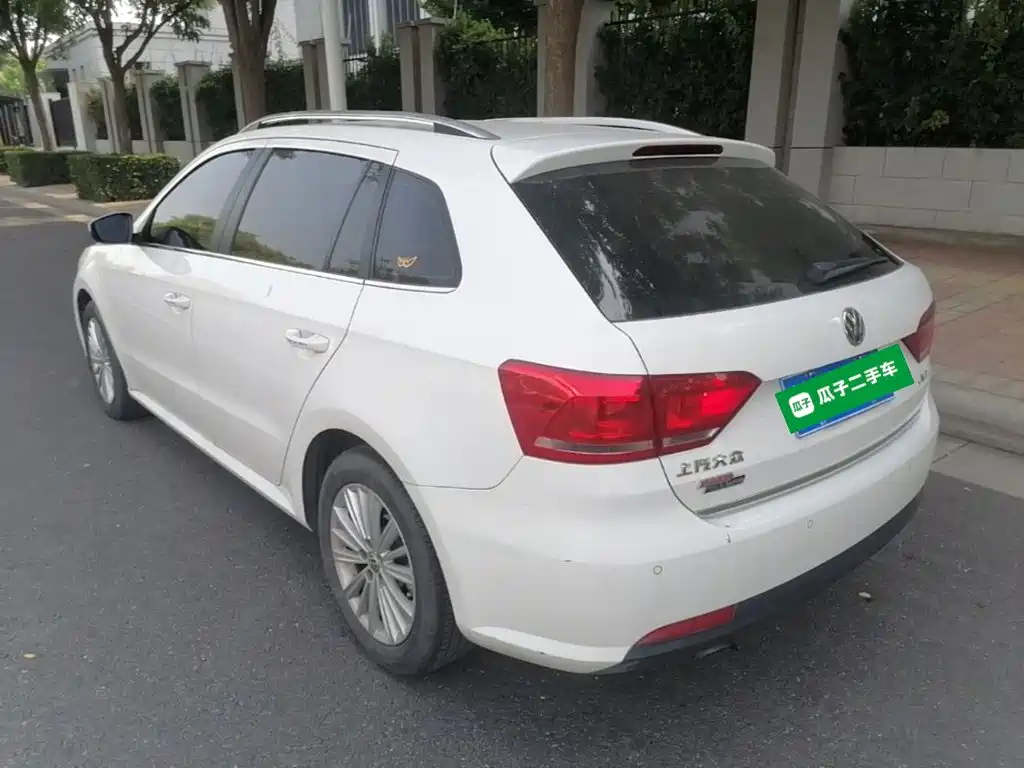 Volkswagen Gran Lavida 2013 1.6L AT Comfort