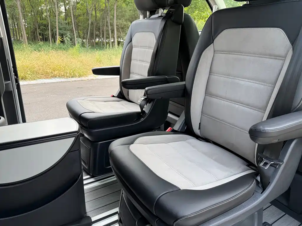 Volkswagen Multivan — миниатюра 25