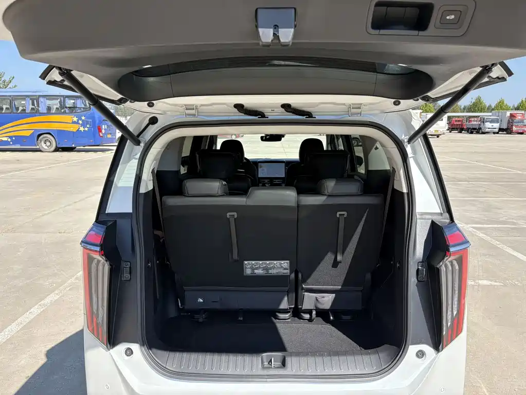 GAC Motor Trumpchi M8 — миниатюра 13