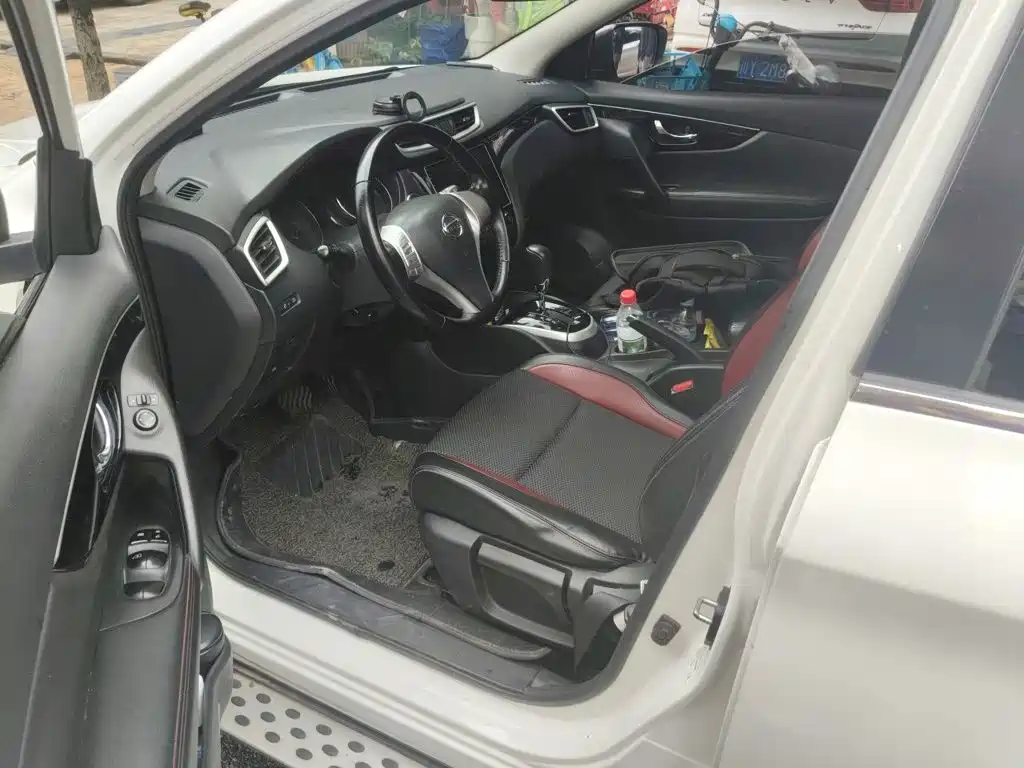 Nissan Qashqai — миниатюра 18