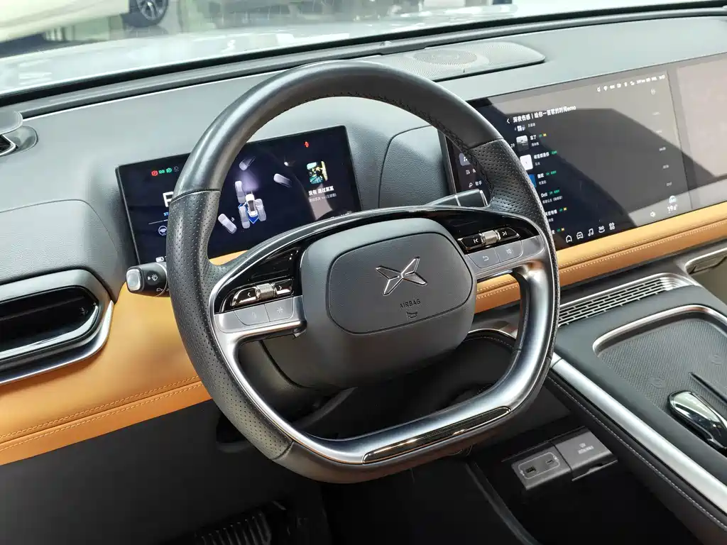 XPeng G9 — миниатюра 10