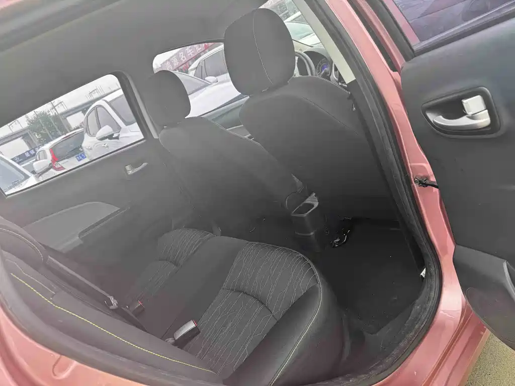 Changan Benben E-Star — миниатюра 10