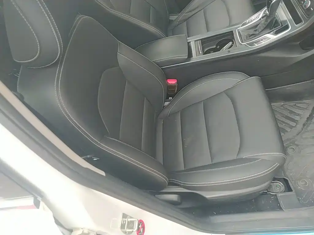 Geely Emgrand — миниатюра 25