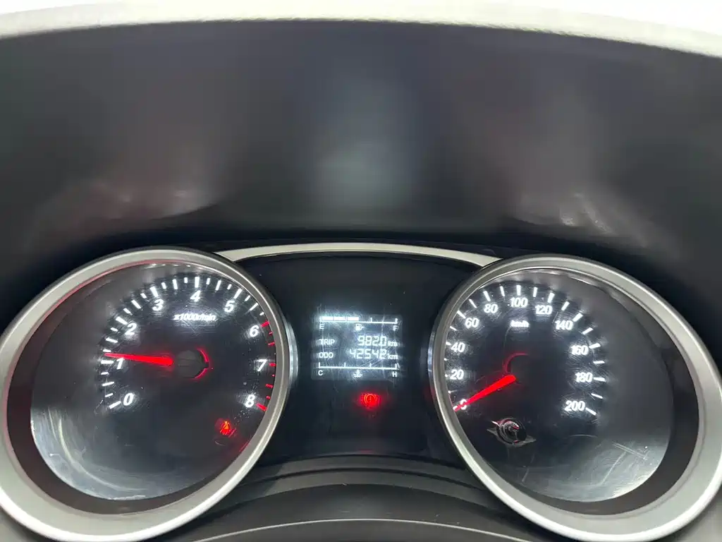 Wuling Hongguang — миниатюра 10